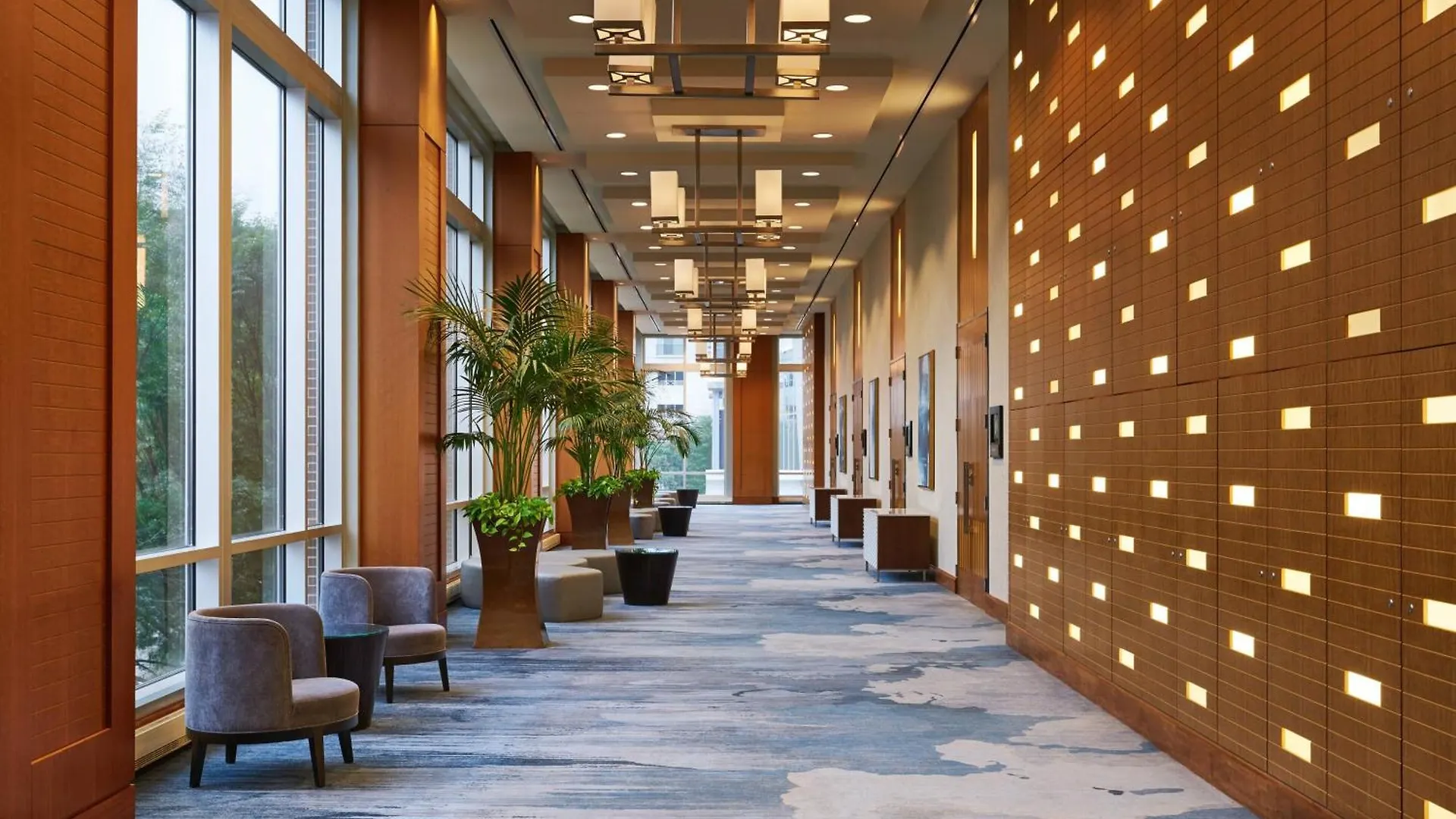 The Westin Virginia Beach Town Center 4*,